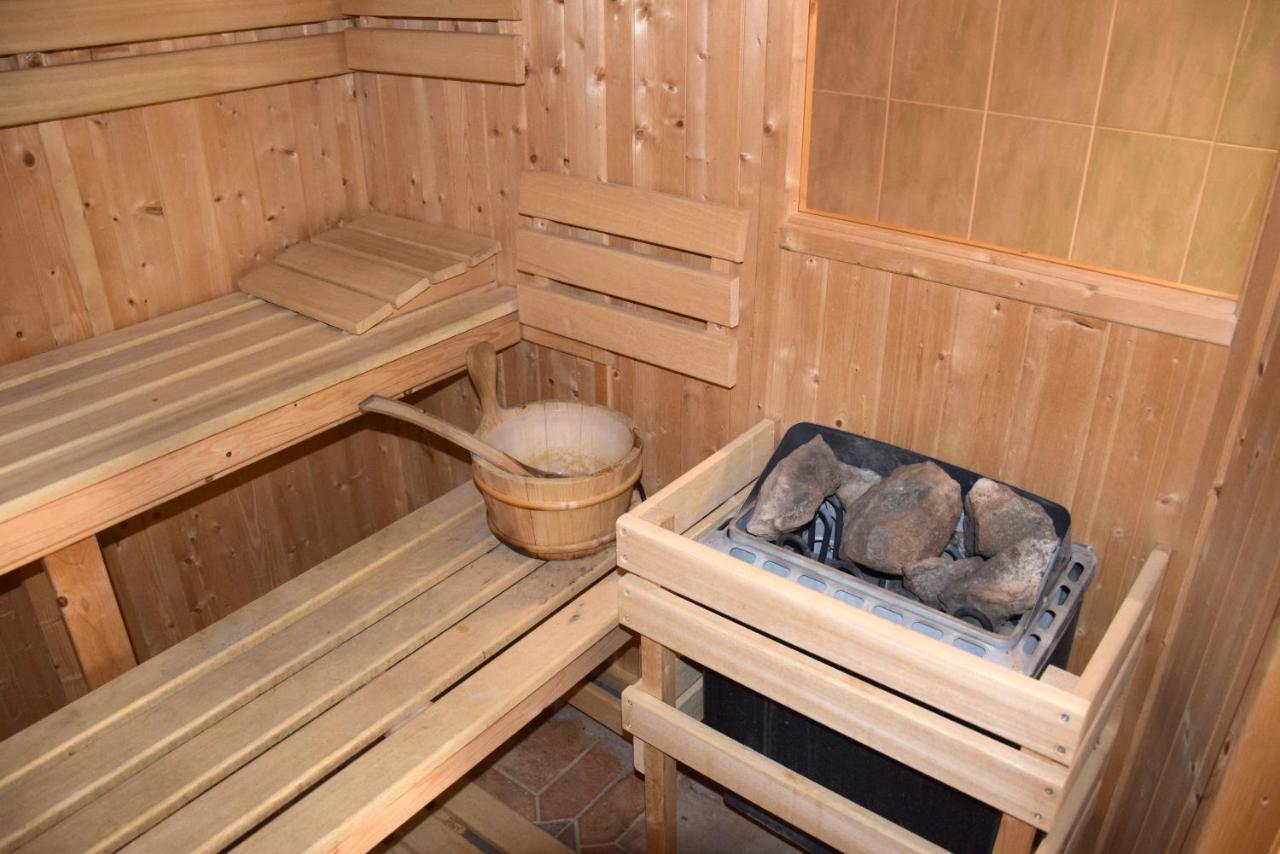Logis Le Saint Nicolas Bar-sur-Aube Exteriör bild